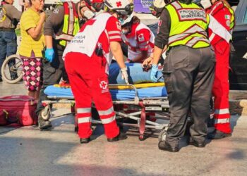 Motociclista mujer en Monterrey