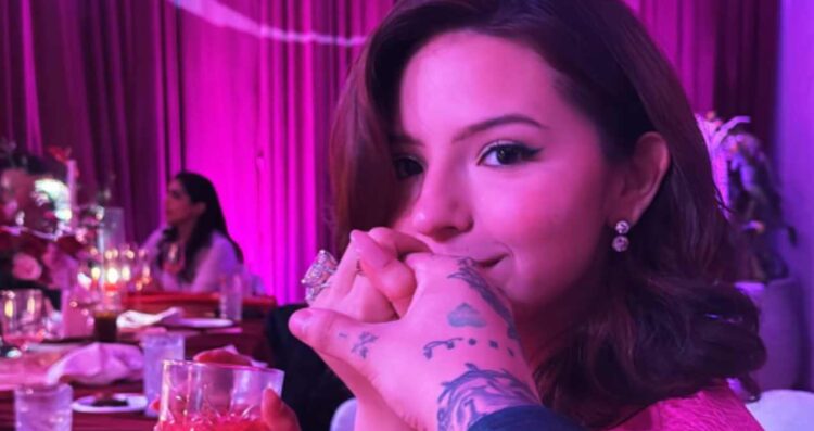 Nodal Ángela Aguilar por sus 23
