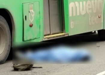 Peatón camión urbano en Monterrey