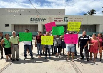 Protestan director Centro Salud Tampico