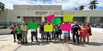 Protestan director Centro Salud Tampico