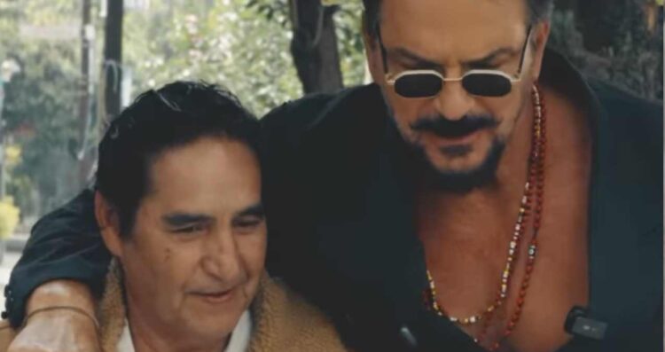 Ricardo Arjona taxista