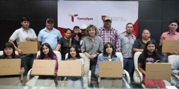SEBIEN computadoras jóvenes comunidades