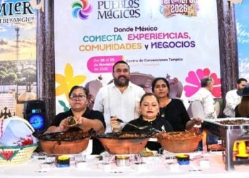 Stand de Turismo convivencia gastronomía