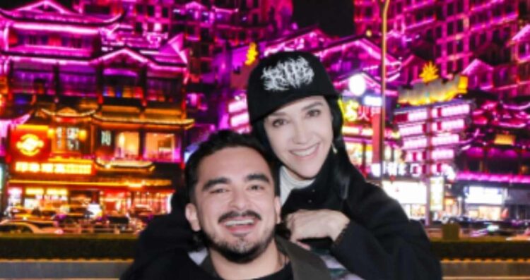 Susana Zabaleta China con Ricardo