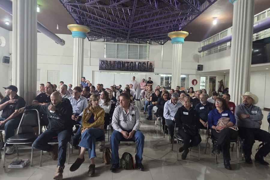 Tatiana Clouthier movimiento 