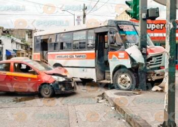 Taxi autobús en Tampico