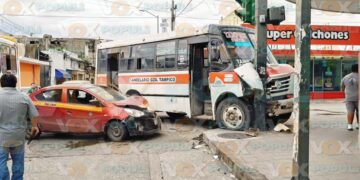 Taxi autobús en Tampico