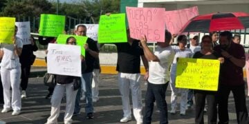 Trabajadores IMSS protestan Ciudad Madero