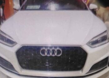 adolescente robo de auto en Santiago