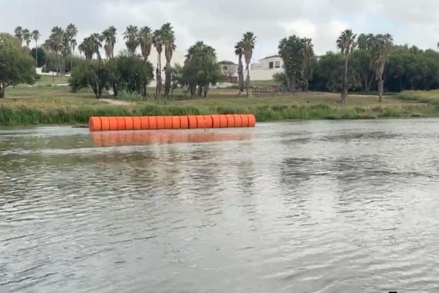 boyas en el río Bravo