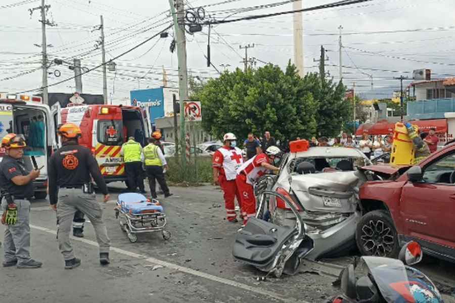 choque múltiple lesionados Monterrey (1)