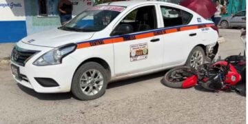 colisionar Taxi colonia Linares