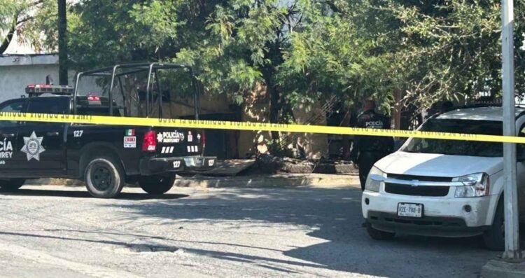 hombre incendio en Monterrey