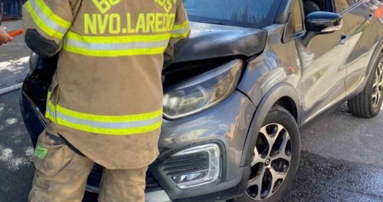 incendio camioneta Nuevo Laredo
