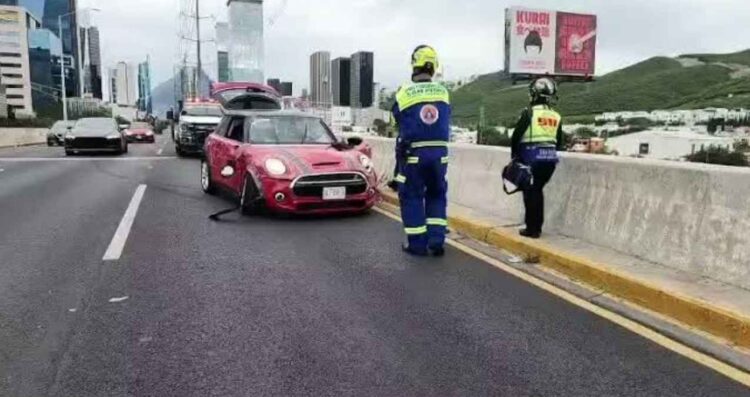 oque lateral volcadura Monterrey