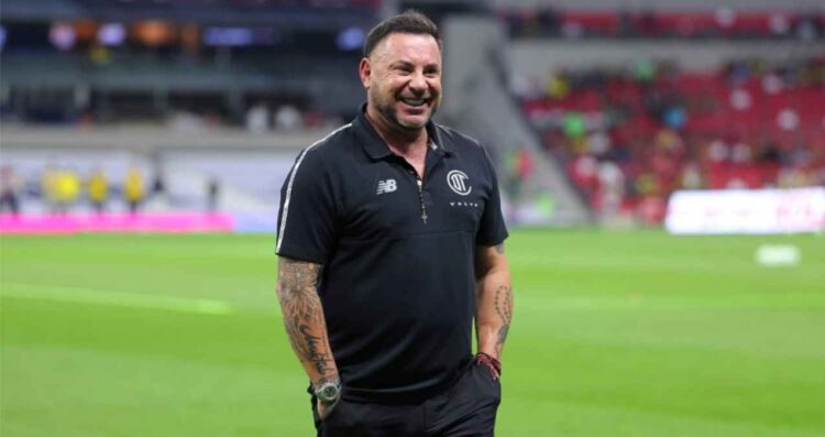 permanencia banquillo Antonio Mohamed