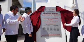 placa Beatriz Anaya Nuevo Laredo