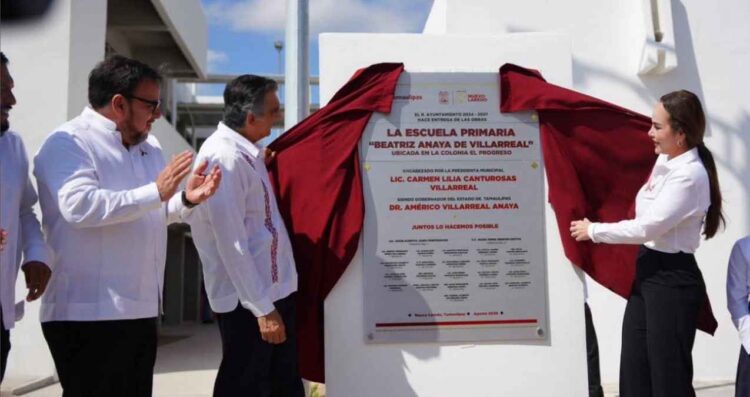 placa Beatriz Anaya Nuevo Laredo