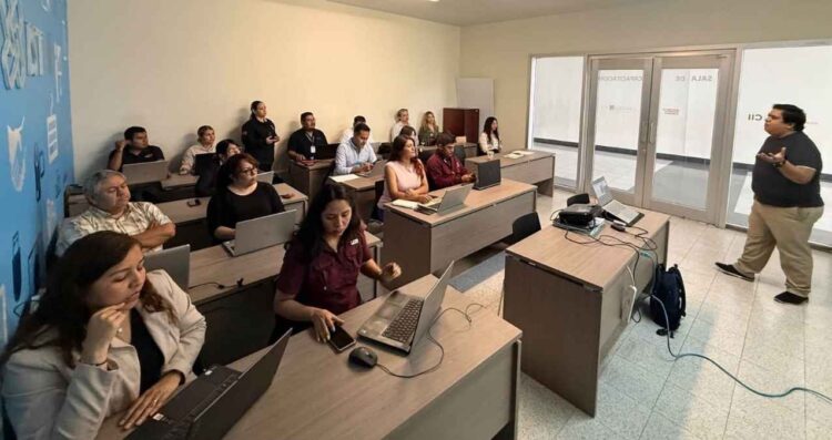 taller analítica de datos Nuevo Laredo