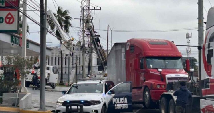 trailer poste San Pedro