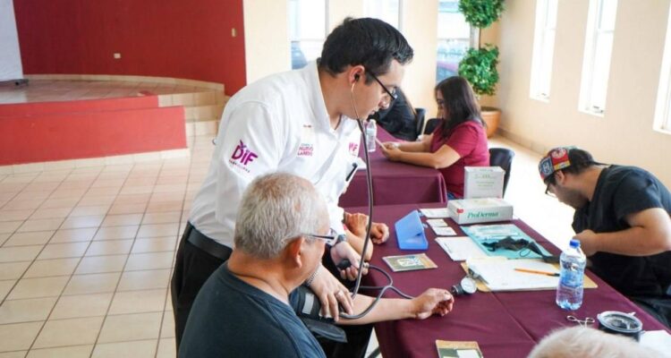 vacunas para adultos mayores Nuevo Laredo